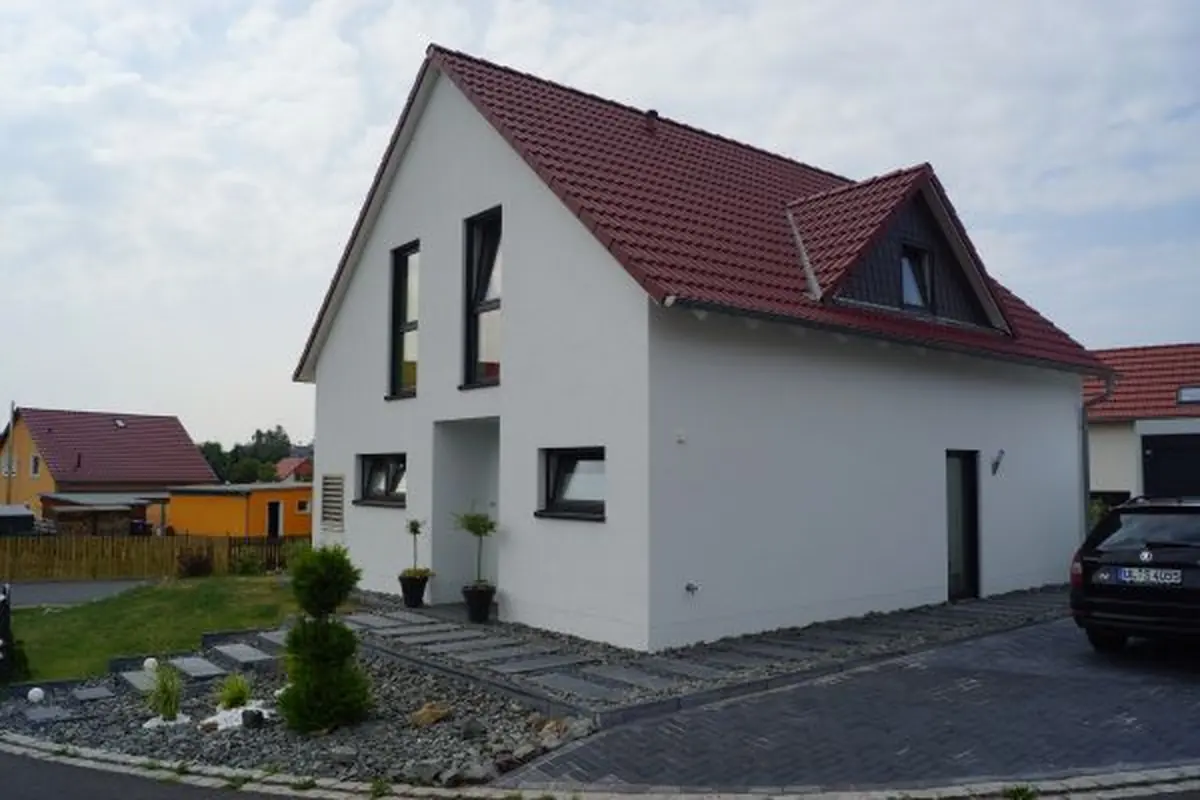 Einfamilienhaus Allegro mit rotem Satteldach
